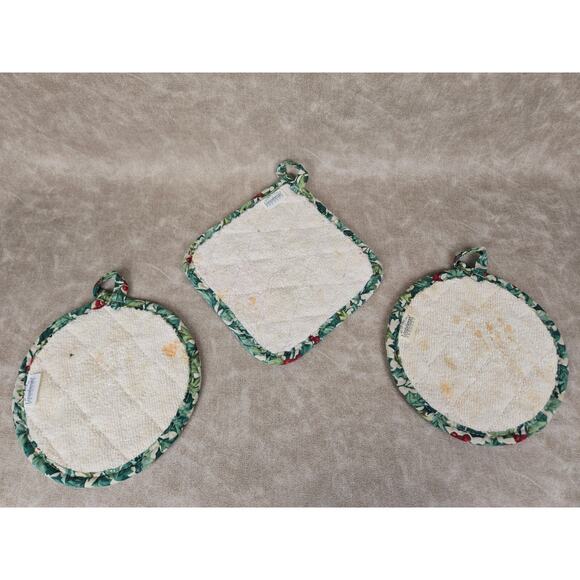 Longaberger American Holly Quilted 3 PC Pot Holder Set Christmas Decor - Picture 6 of 6